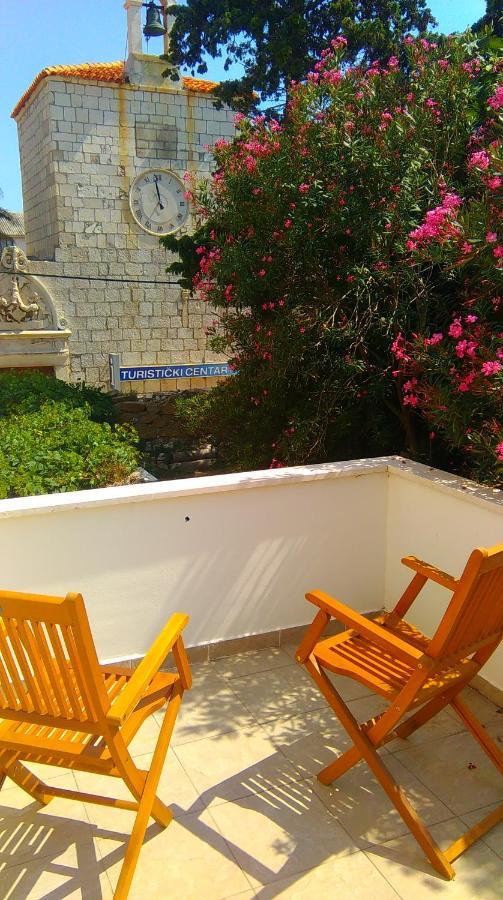 Pag Studio Garden Pag Town Bagian luar foto