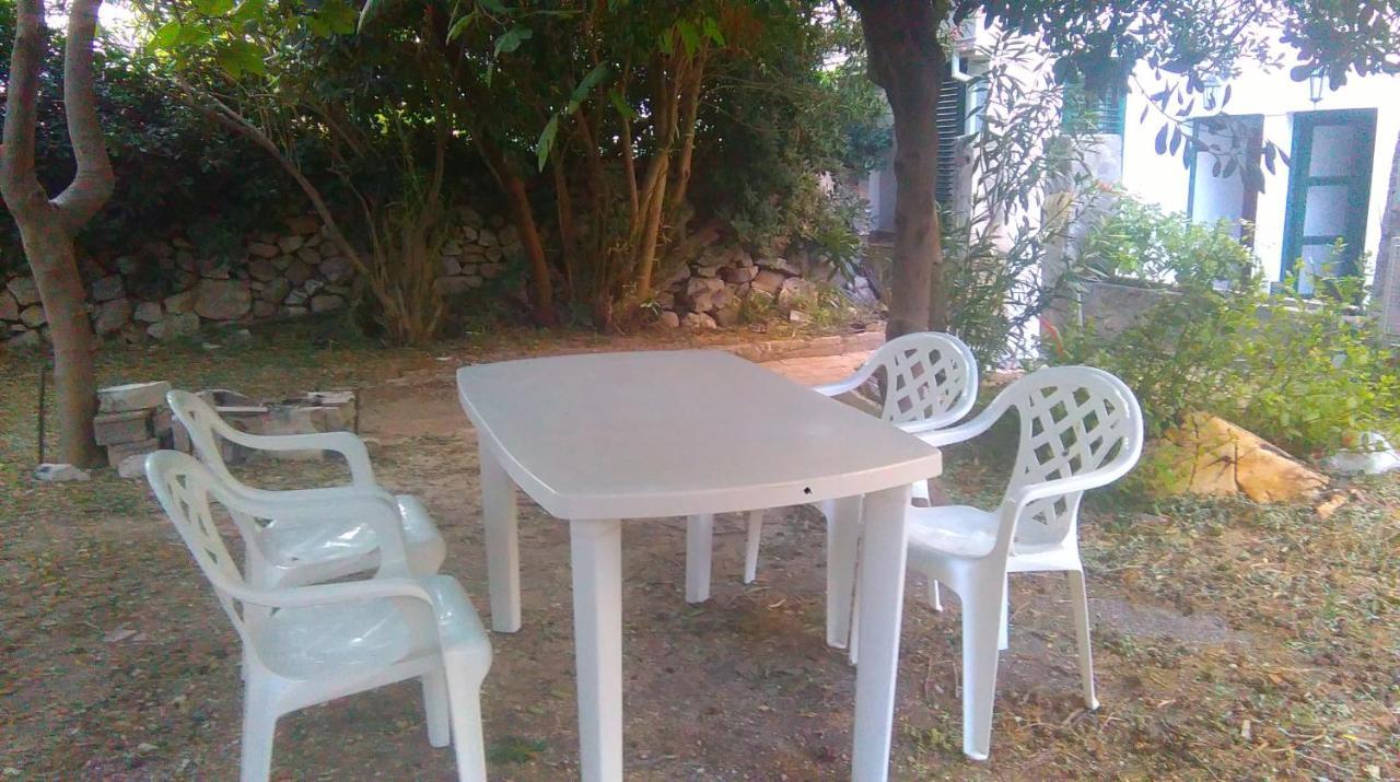 Pag Studio Garden Pag Town Bagian luar foto